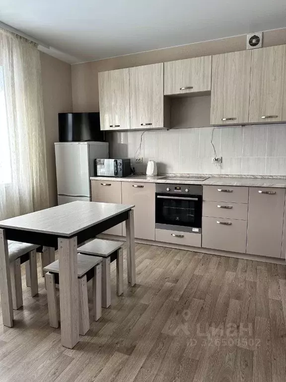 1-к кв. Тюменская область, Тюмень Харьковская ул., 68 (42.0 м) - Фото 1