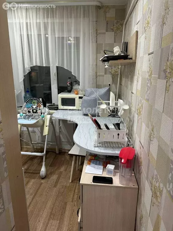 1-комнатная квартира: посёлок городского типа Вахруши, улица Кирова, ... - Фото 1