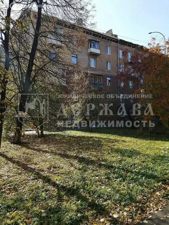 3-комнатная квартира: Кемерово, Севастопольская улица, 6 (66.5 м) - Фото 2