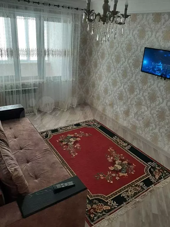 1-к. квартира, 40 м, 3/9 эт. - Фото 1