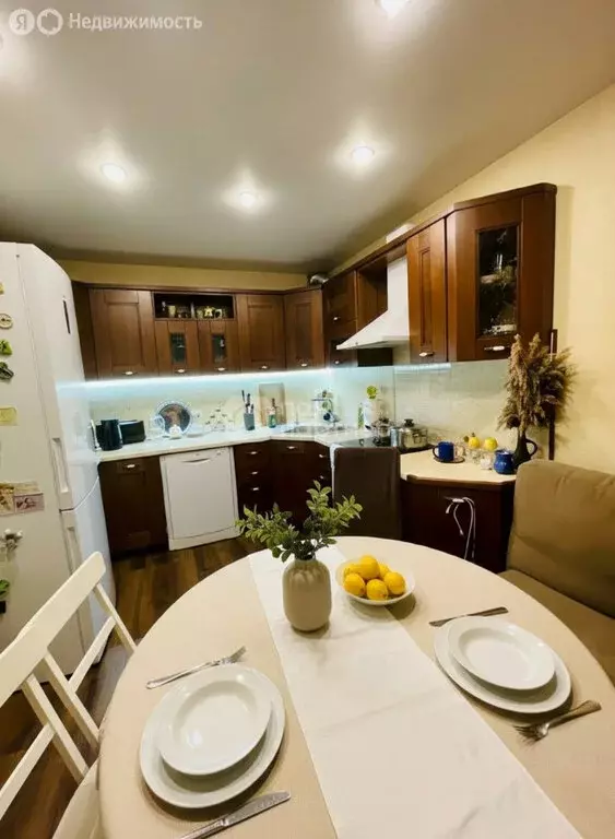 2-комнатная квартира: Бугры, Школьная улица, 7 (61.5 м) - Фото 1