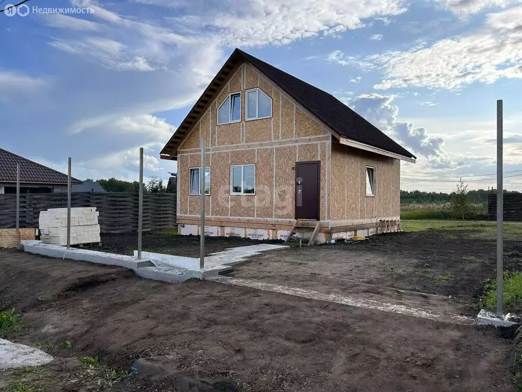 Дом в село Плотниково, микрорайон Южный, Радужная улица (127 м) - Фото 0