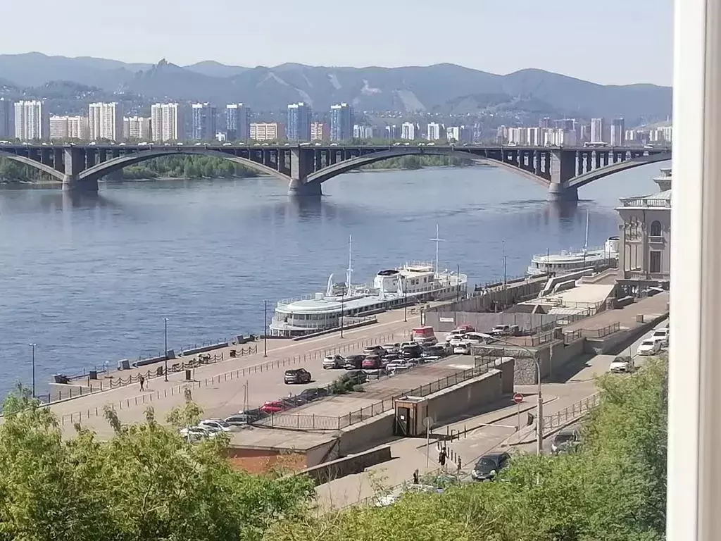 2-к кв. Красноярский край, Красноярск ул. Дубровинского, 56 (56.0 м) - Фото 0