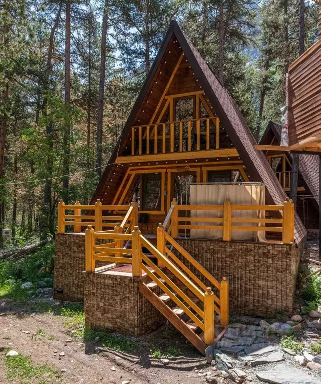 Дом в Кабардино-Балкария, Эльбрусский район, с. Терскол ул. Иткол, 9Е ... - Фото 1