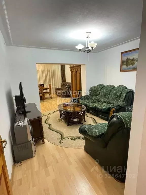 2-к кв. Кабардино-Балкария, Нальчик ул. Коллонтай, 4 (70.0 м) - Фото 1