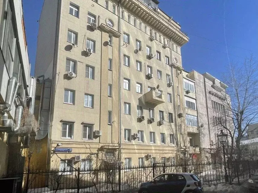 4-к кв. Москва Большой Николопесковский пер., 12 (72.0 м) - Фото 0