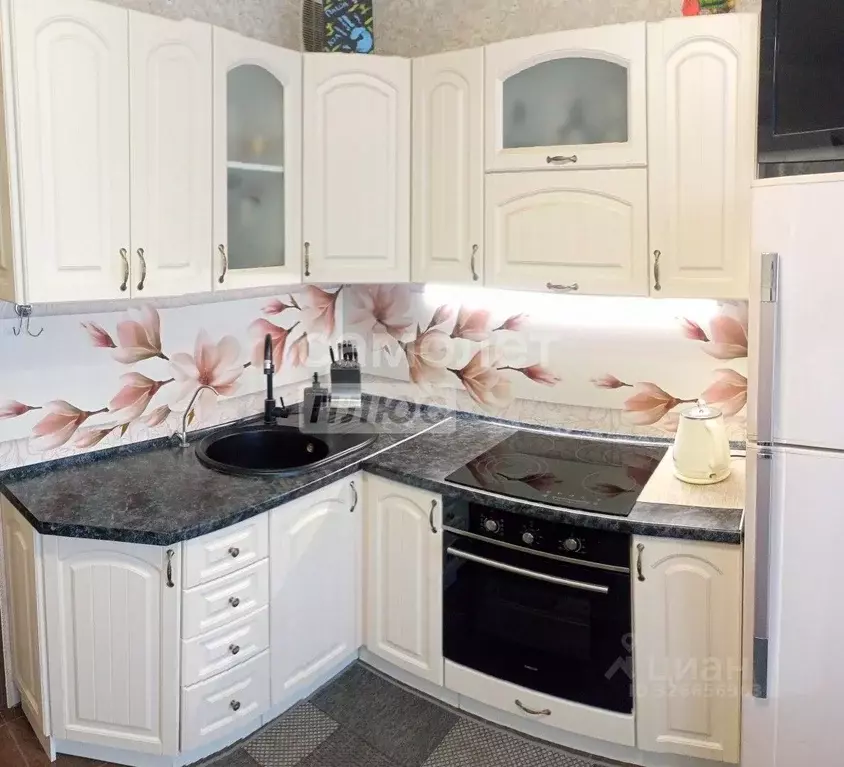 2-к кв. Тюменская область, Тюмень Холодильная ул., 54 (50.7 м) - Фото 1