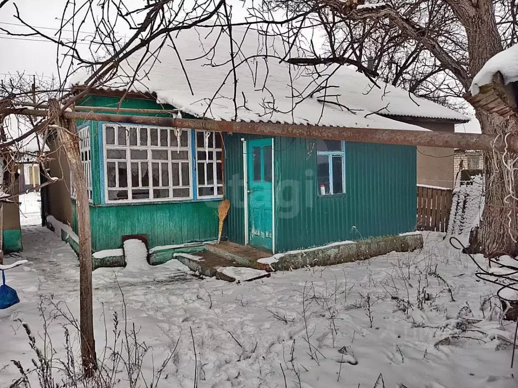 Дом в Ставропольский край, Александровский муниципальный округ, с. ... - Фото 1