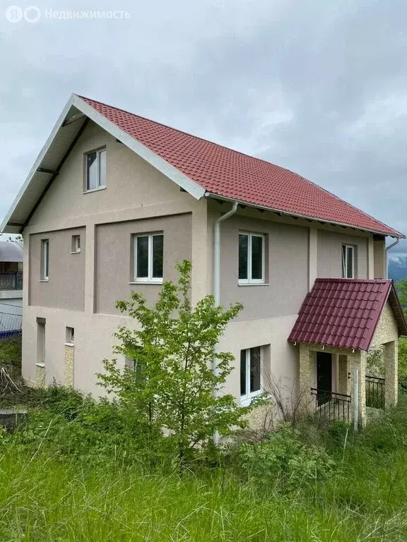 Дом в посёлок городского типа Дагомыс, Больничная улица, 8 (200 м) - Фото 1