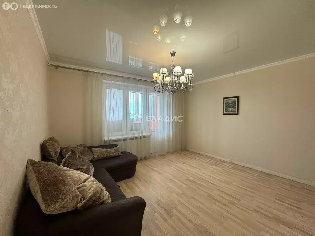 3-комнатная квартира: Калининград, Балашовская улица, 2 (91.7 м) - Фото 1