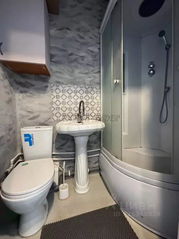 Комната Алтай, Горно-Алтайск ул. Григория Чорос-Гуркина, 58 (13.1 м) - Фото 1