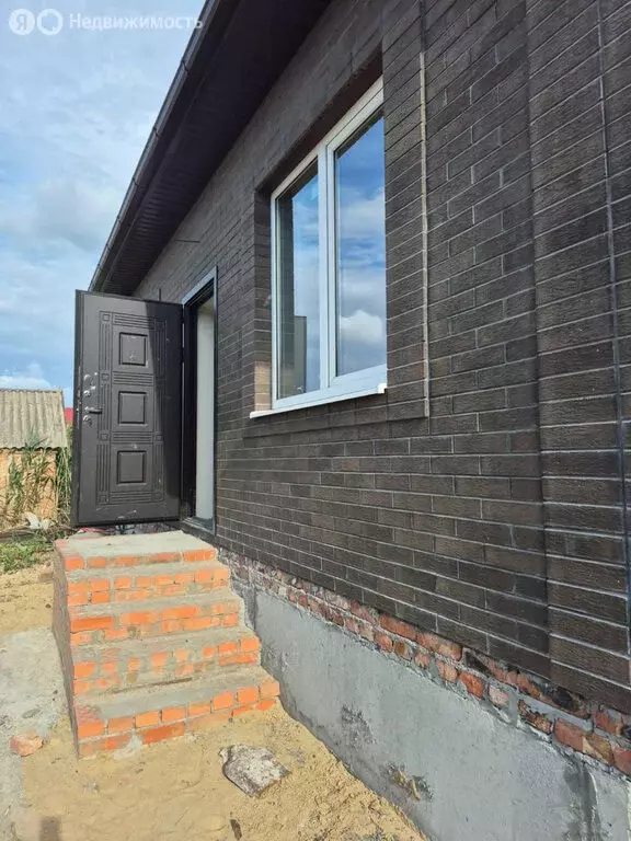 Дом в Батайск, Комсомольская улица, 63 (100 м) - Фото 1