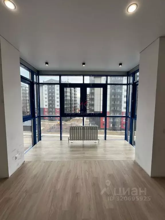 3-к кв. Хакасия, Абакан ул. Генерала Тихонова, 14 (92.7 м) - Фото 1