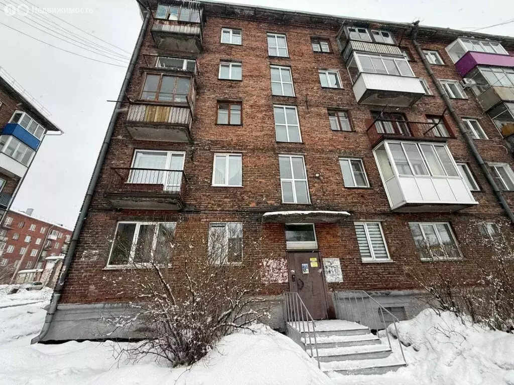 2-комнатная квартира: Новокузнецк, улица Бугарева, 28 (44.7 м) - Фото 1