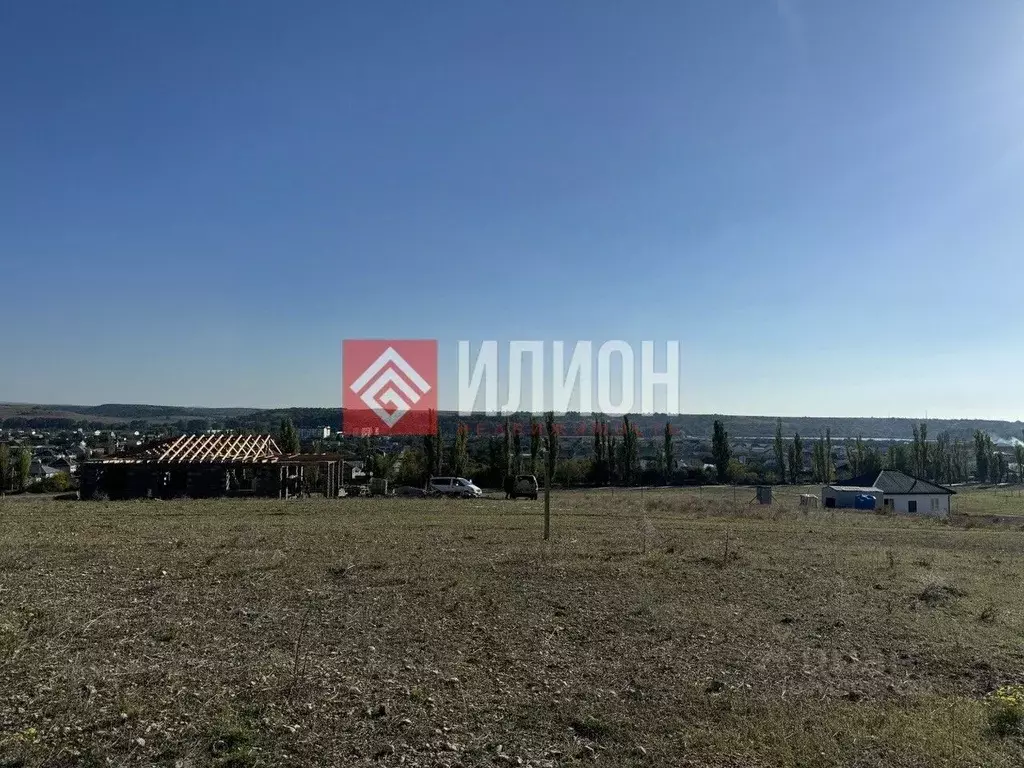 Участок в Севастополь с. Полюшко, ул. Алексея Куликова (4.0 сот.) - Фото 0