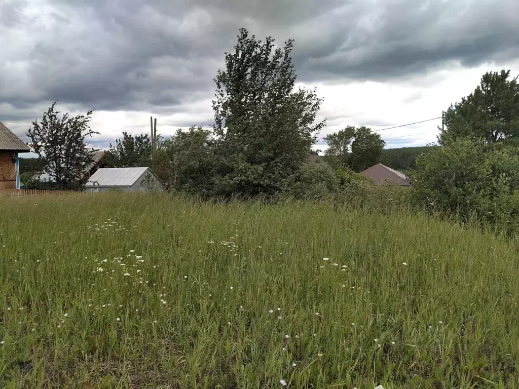 Участок в Свердловская область, Первоуральск муниципальный округ, пос. ... - Фото 1