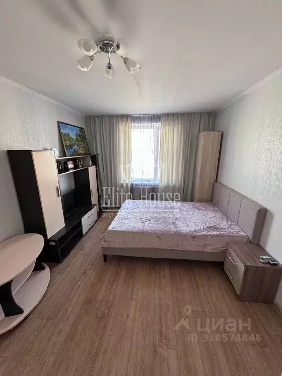 1-к кв. Калужская область, Калуга ул. Петра Тарасова, 8 (32.0 м) - Фото 0