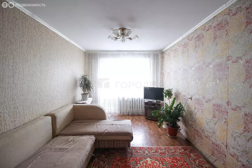 3-комнатная квартира: Барнаул, улица Чеглецова, 66 (62.8 м) - Фото 1