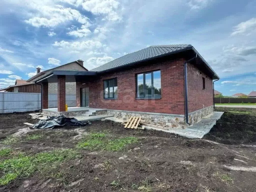 Дом в Белгородская область, Белгородский район, Никольское с/пос, с. ... - Фото 2