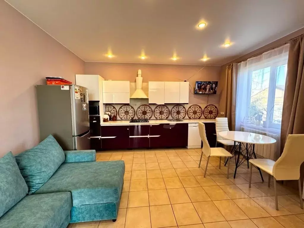 Дом в Саха (Якутия), с. Пригородный ул. Пляжная, 4 (198 м) - Фото 1