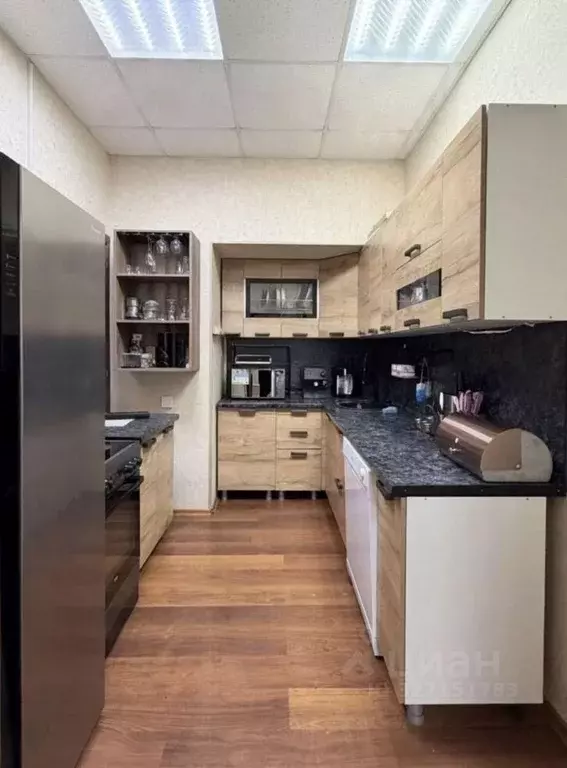 2-к кв. Сахалинская область, Южно-Сахалинск Курильская ул., 8 (60.0 м) - Фото 2