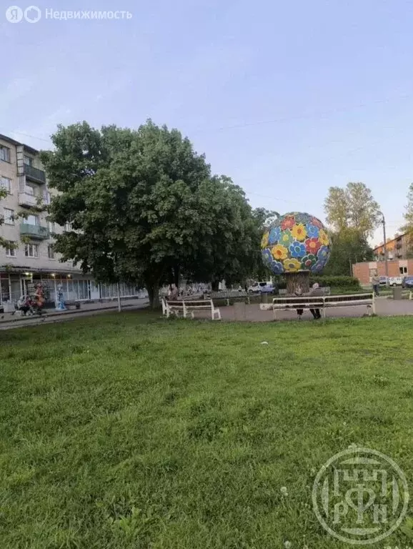 4-комнатная квартира: Сланцы, улица Гагарина, 52 (61.6 м) - Фото 0