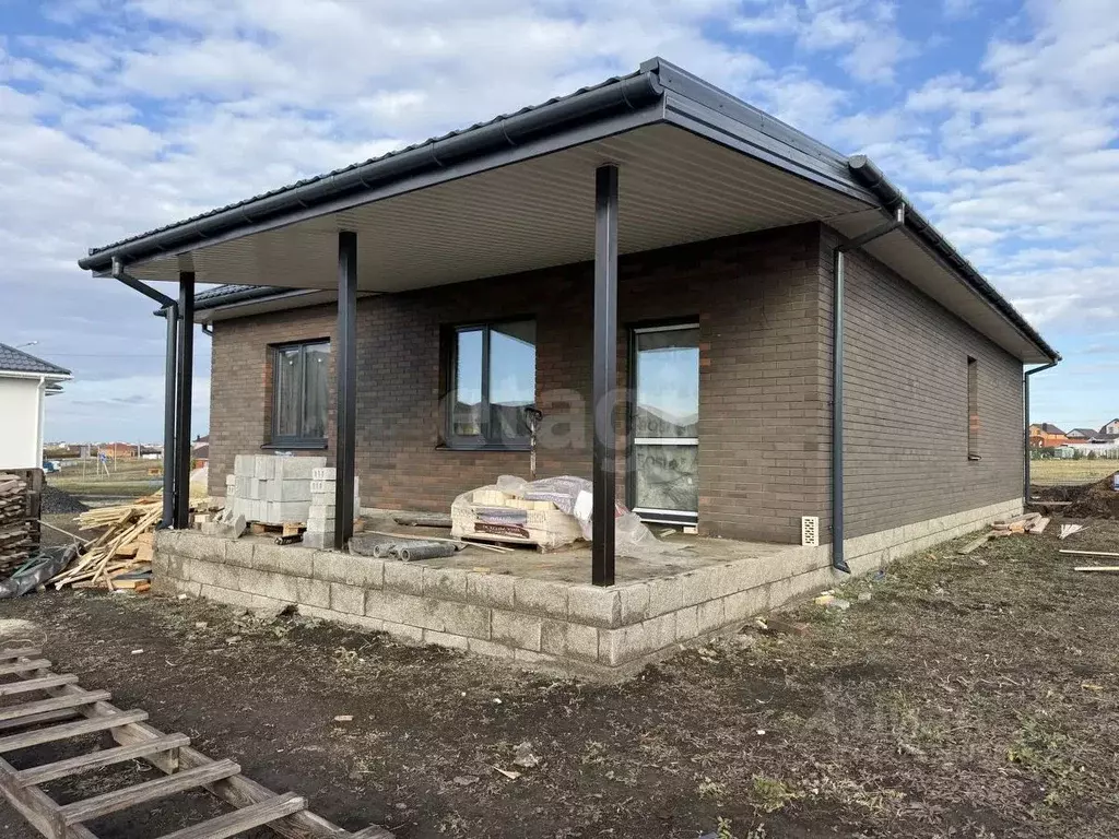 Дом в Белгородская область, Белгородский район, с. Стрелецкое ул. ... - Фото 1