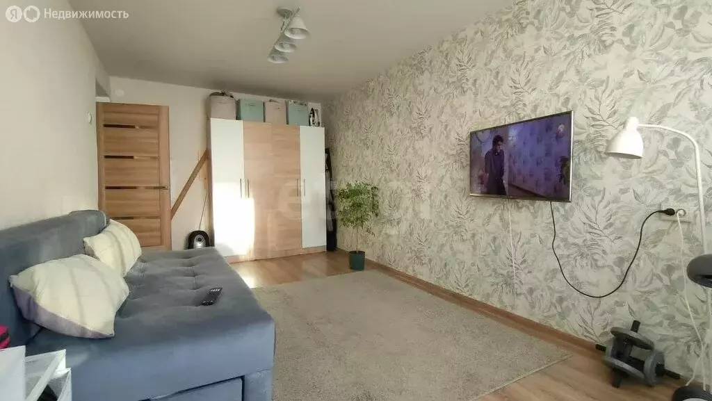 2-комнатная квартира: Тюмень, Холодильная улица, 55 (43 м) - Фото 1