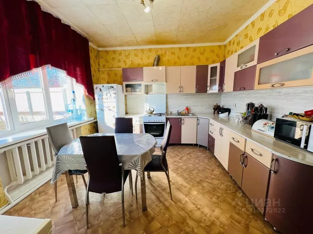 Дом в Ростовская область, Родионово-Несветайская сл. ул. Ростовская, 7 ... - Фото 1
