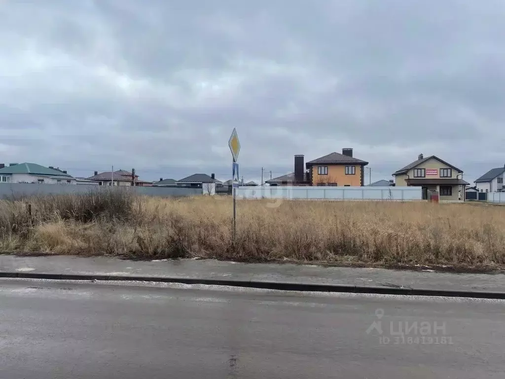Участок в Воронежская область, с. Новая Усмань ул. Минина, 14 (10.0 ... - Фото 1