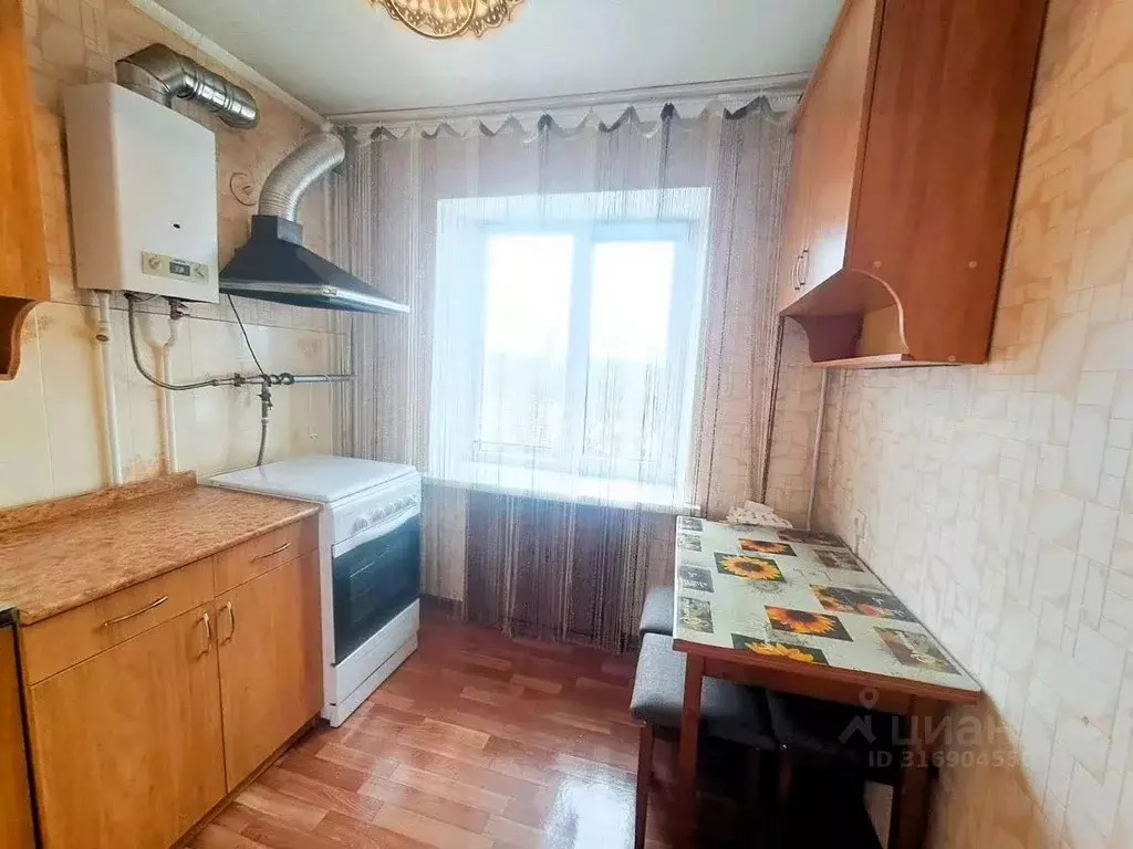 2-к кв. Белгородская область, Валуйки ул. Курячего, 24/1 (41.5 м) - Фото 0