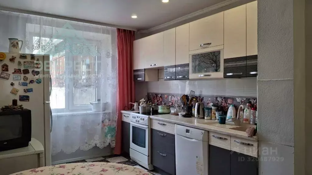 4-к кв. Хакасия, Абакан ул. Крылова, 96 (103.9 м) - Фото 0
