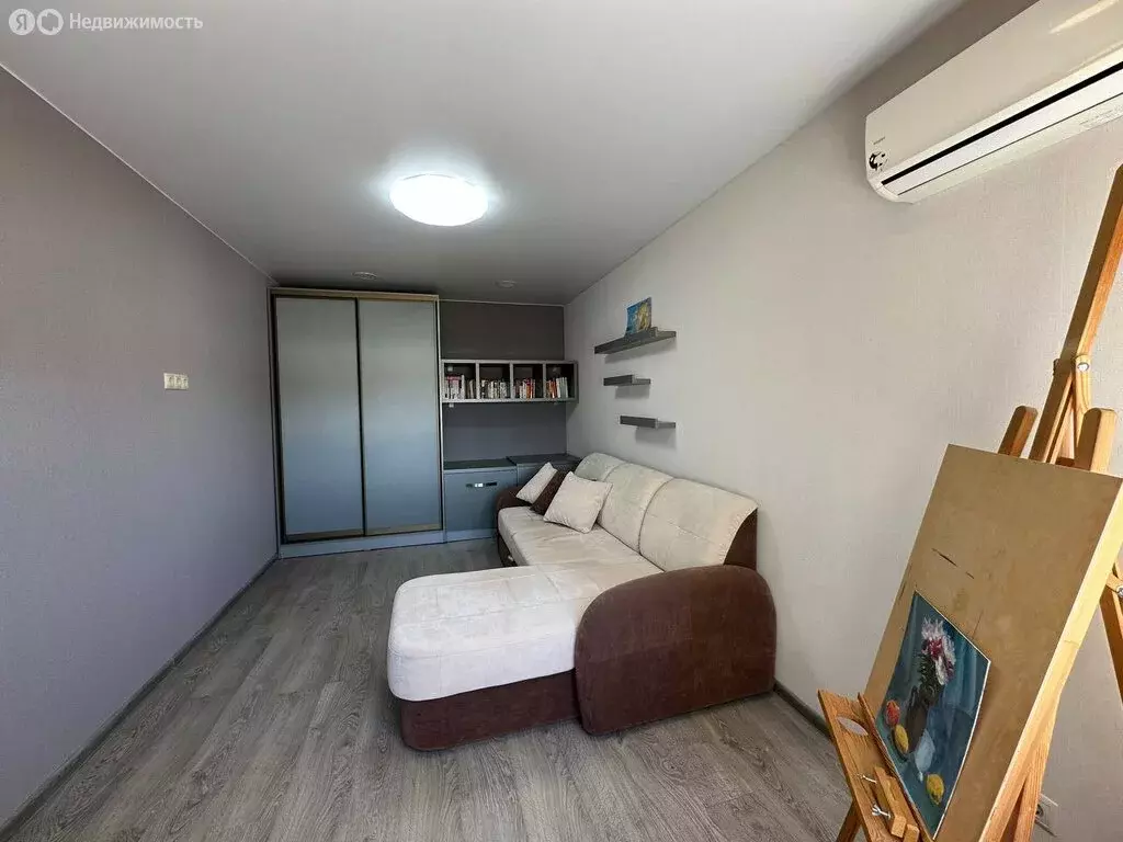 3-комнатная квартира: Саратов, улица имени С.Т. Разина, 54 (91.8 м) - Фото 0