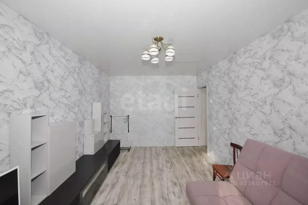 1-к кв. Сахалинская область, Южно-Сахалинск ул. Чехова, 72А (33.0 м) - Фото 1