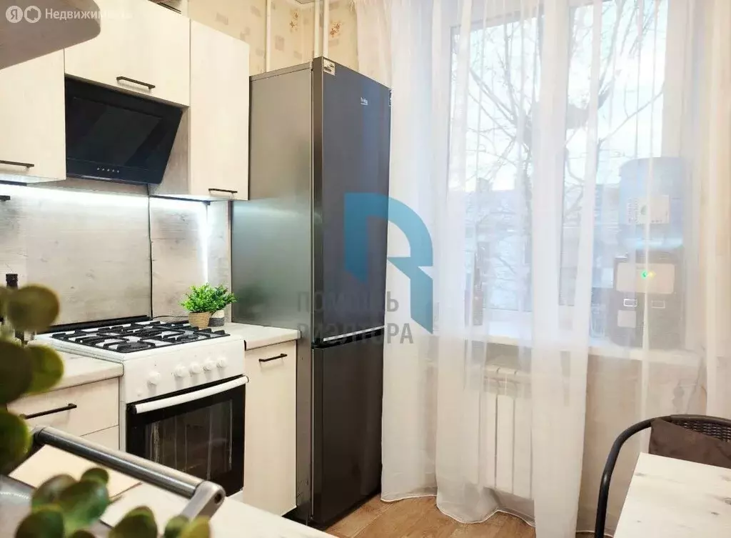 3-комнатная квартира: Челябинск, Российская улица, 47А (65 м) - Фото 1