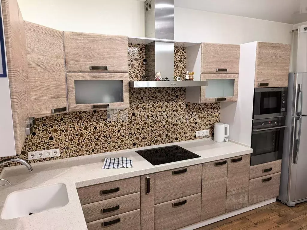 3-к кв. Новосибирская область, Новосибирск ул. Серафимовича, 26/1 ... - Фото 1