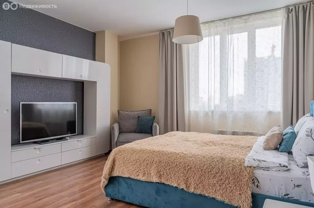 2-комнатная квартира: Екатеринбург, улица Блюхера, 16Б (60.7 м) - Фото 0