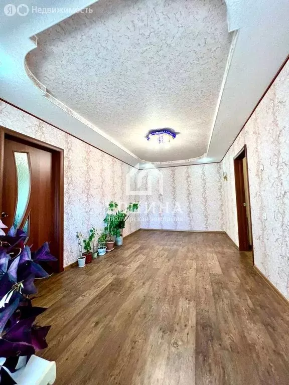 3-комнатная квартира: Комсомольск-на-Амуре, Вокзальная улица, 76 (52.7 ... - Фото 0