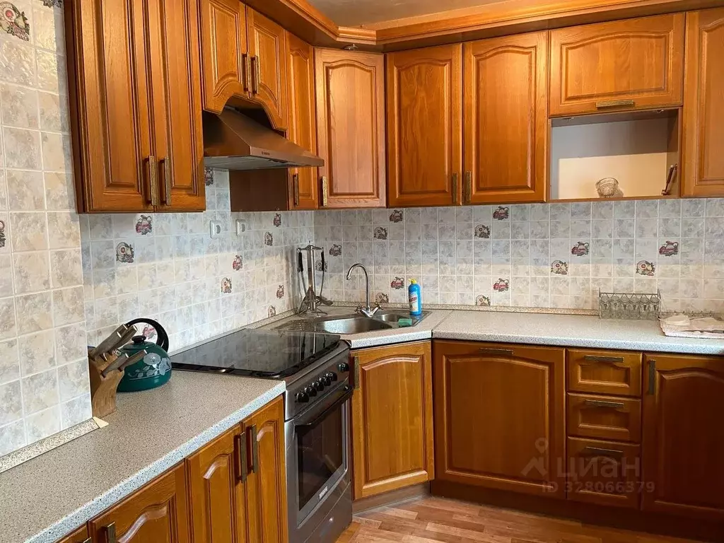 3-к кв. Смоленская область, Смоленск ул. 12 лет Октября, 9б (85.0 м) - Фото 1