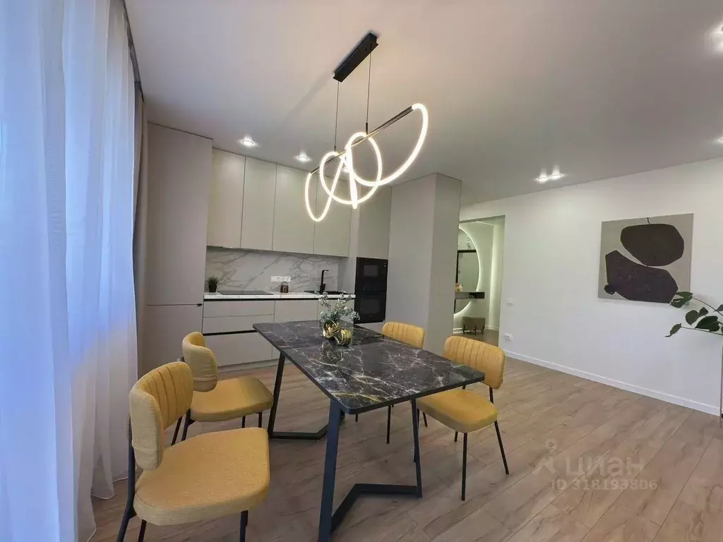 3-к кв. Иркутская область, Иркутск ул. Пискунова, 142/7 (105.0 м) - Фото 1