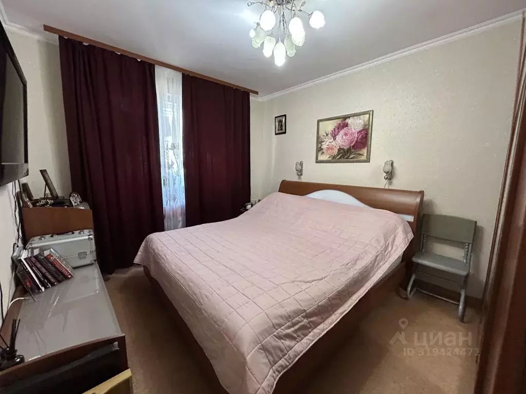 3-к кв. Астраханская область, Астрахань ул. Куликова, 40к1 (67.7 м) - Фото 0