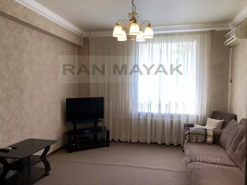 2-к кв. Адыгея, Майкоп Краснооктябрьская ул., 3 (54.6 м) - Фото 1