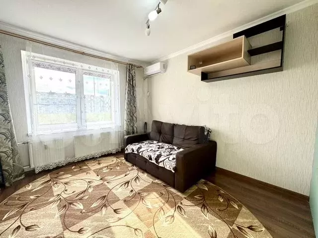 1-к. квартира, 40 м, 1/10 эт. - Фото 0