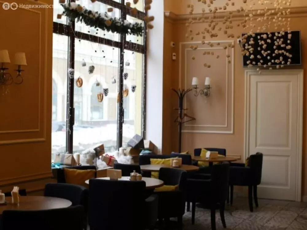 Торговая площадь (94 м) - Фото 1