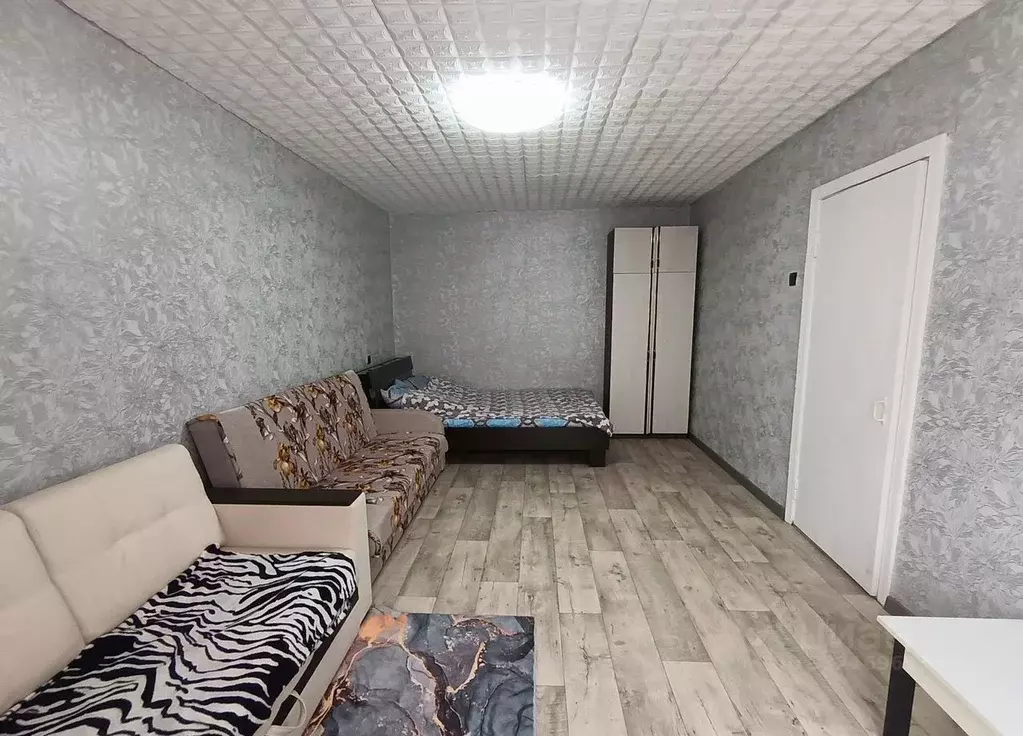 1-к кв. Татарстан, Агрыз Октябрьская ул., 2 (37.0 м) - Фото 1