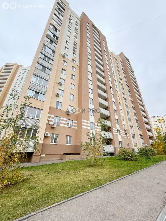 2-комнатная квартира: Саратов, улица имени А.В. Плякина, 7 (53 м) - Фото 1