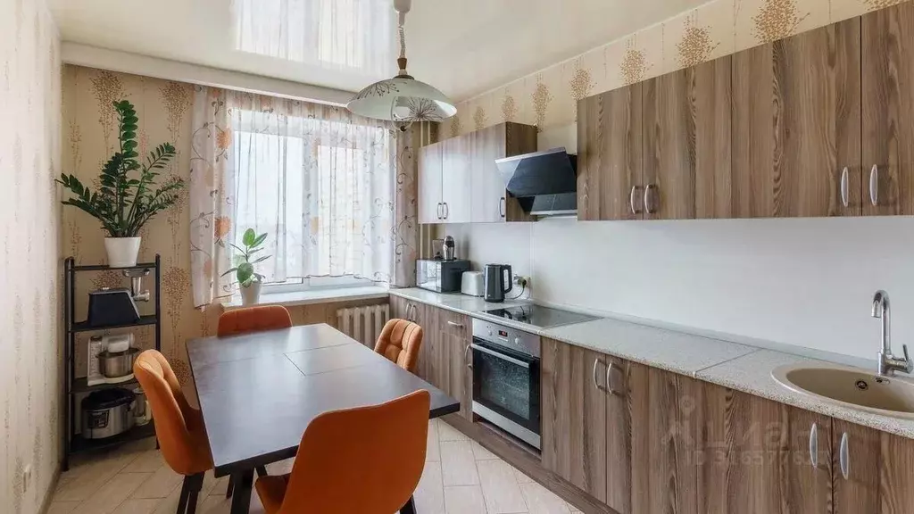 2-к кв. Тюменская область, Тюмень ул. Чернышевского, 2ак11 (61.8 м) - Фото 0