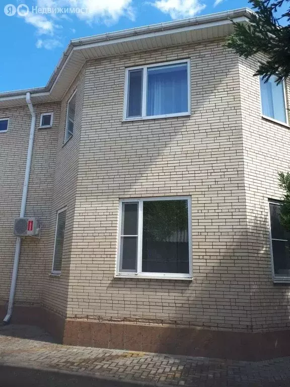 2-комнатная квартира: Лабинск, улица Пушкина, 111 (45 м) - Фото 1