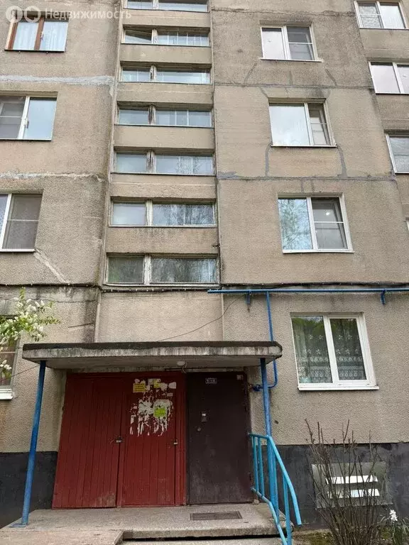 3-комнатная квартира: Чудово, улица Титова, 14к2 (64.2 м) - Фото 1