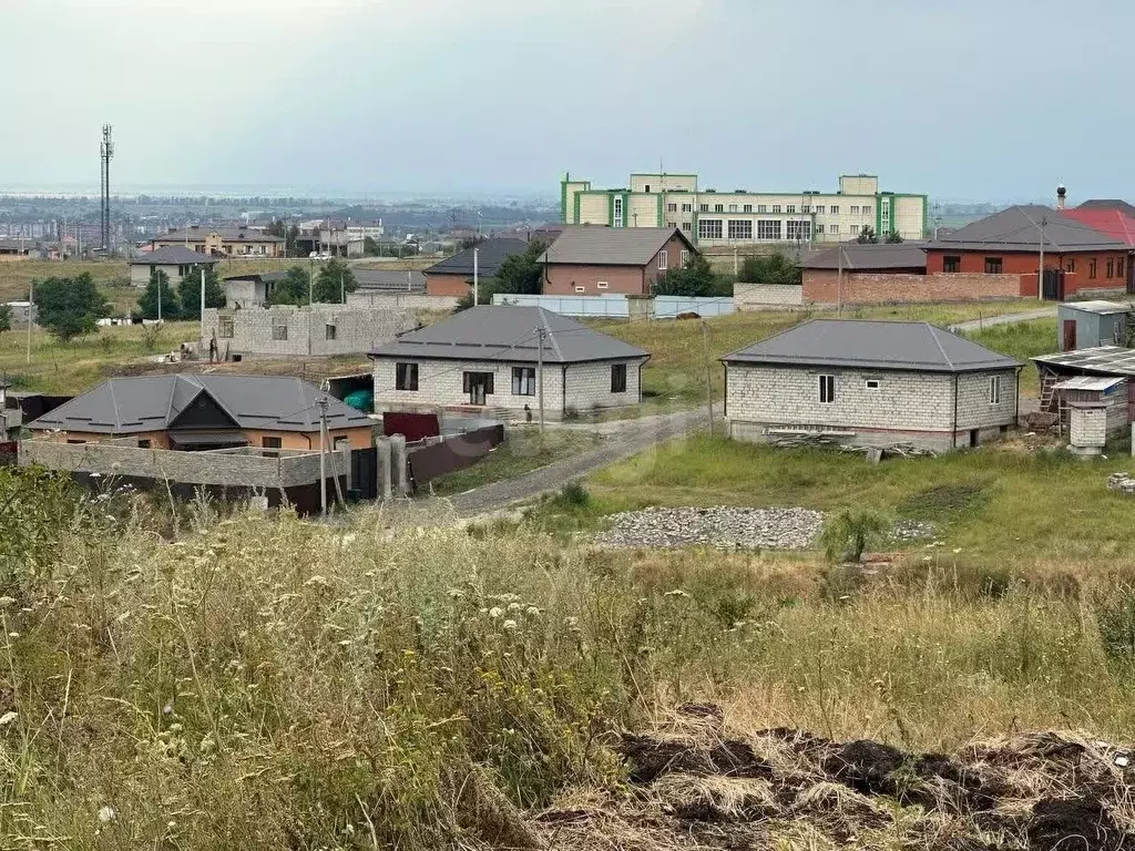 Участок в Ингушетия, Назрань Гамурзиевский административный округ,  ... - Фото 1